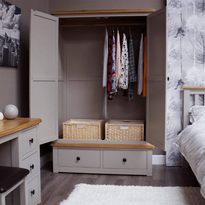 HOMESTYLE GB Grey Painted Double Gents Wardrobe with Lacquered Oak Top - White Tree Furniture